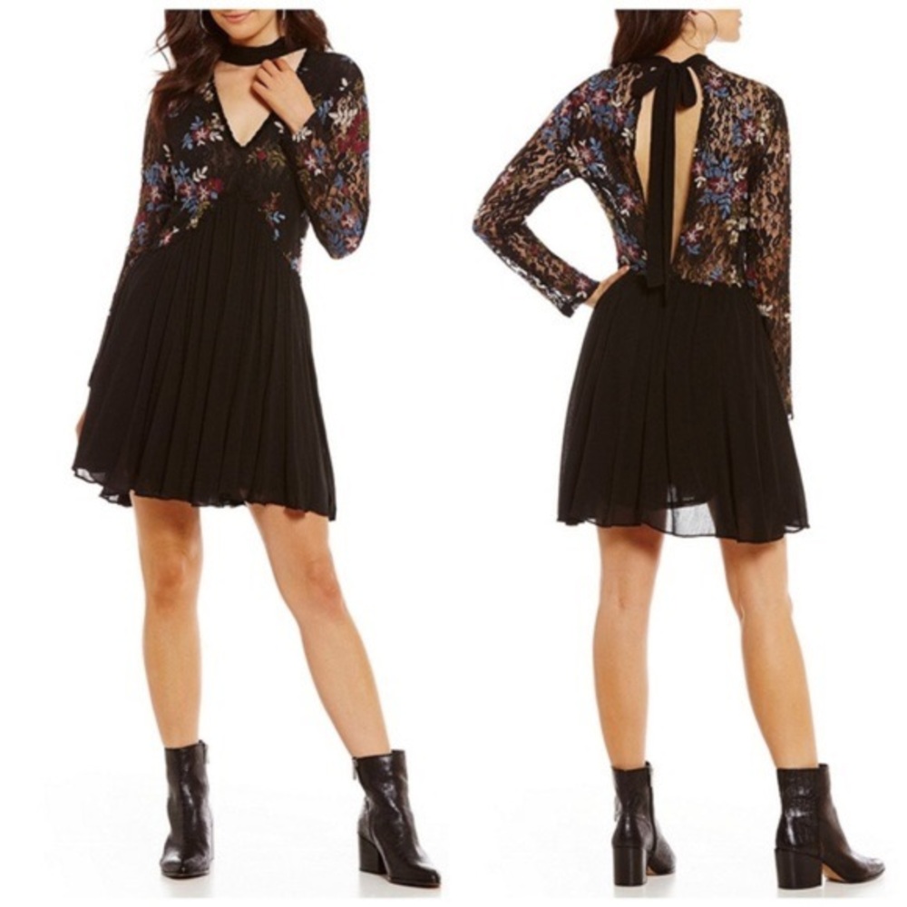 Chelsea & Violet black floral long sleeve dress